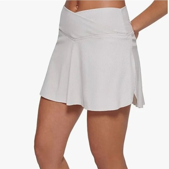 Calvin Klein Women's Crossover Waist Skort NWT Size Large - Picture 3 of 14